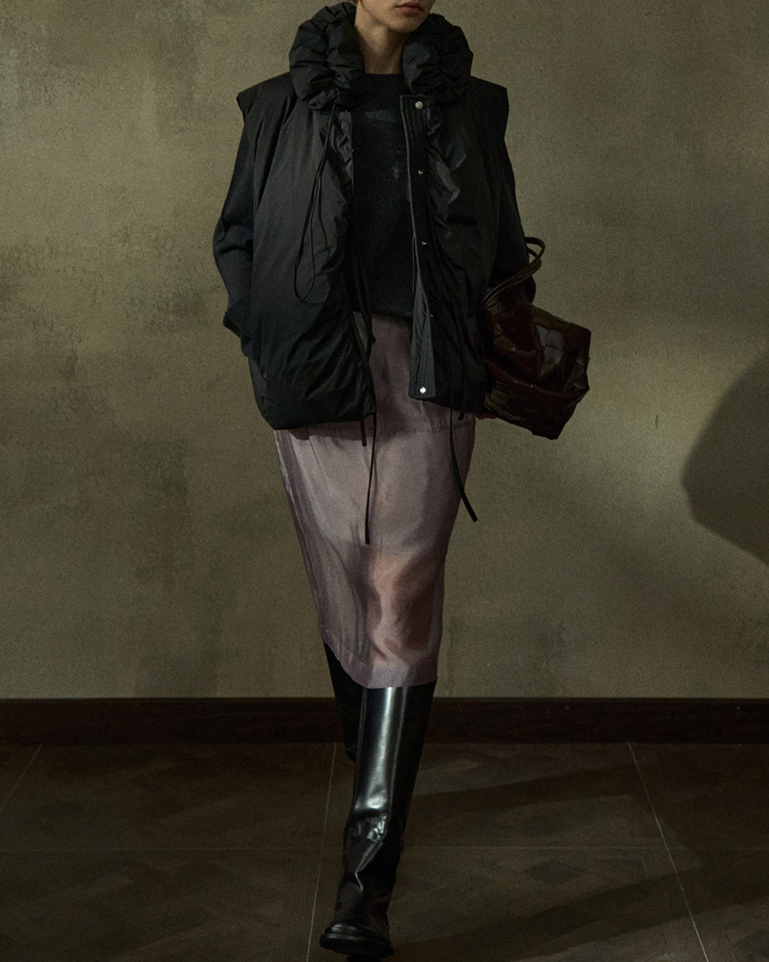 ドローコードミディダウンベスト 10227