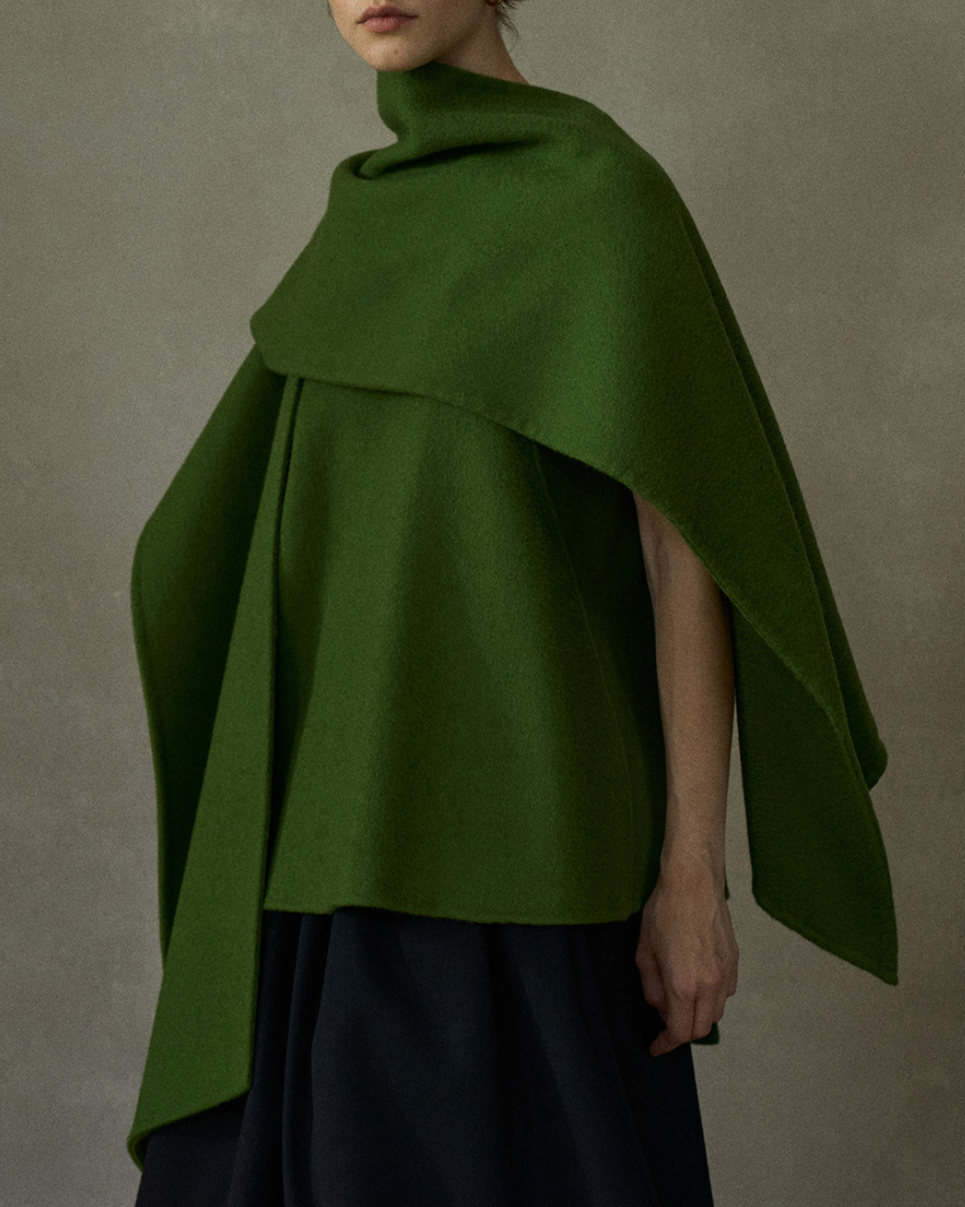 ラウンドネックベスト 10200