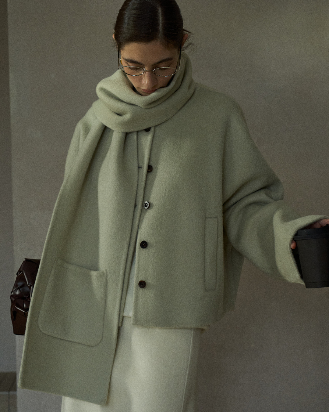 シェルネックマットショートコート 10428