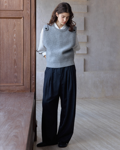 ストラクチャーショルダーニットベスト 10382