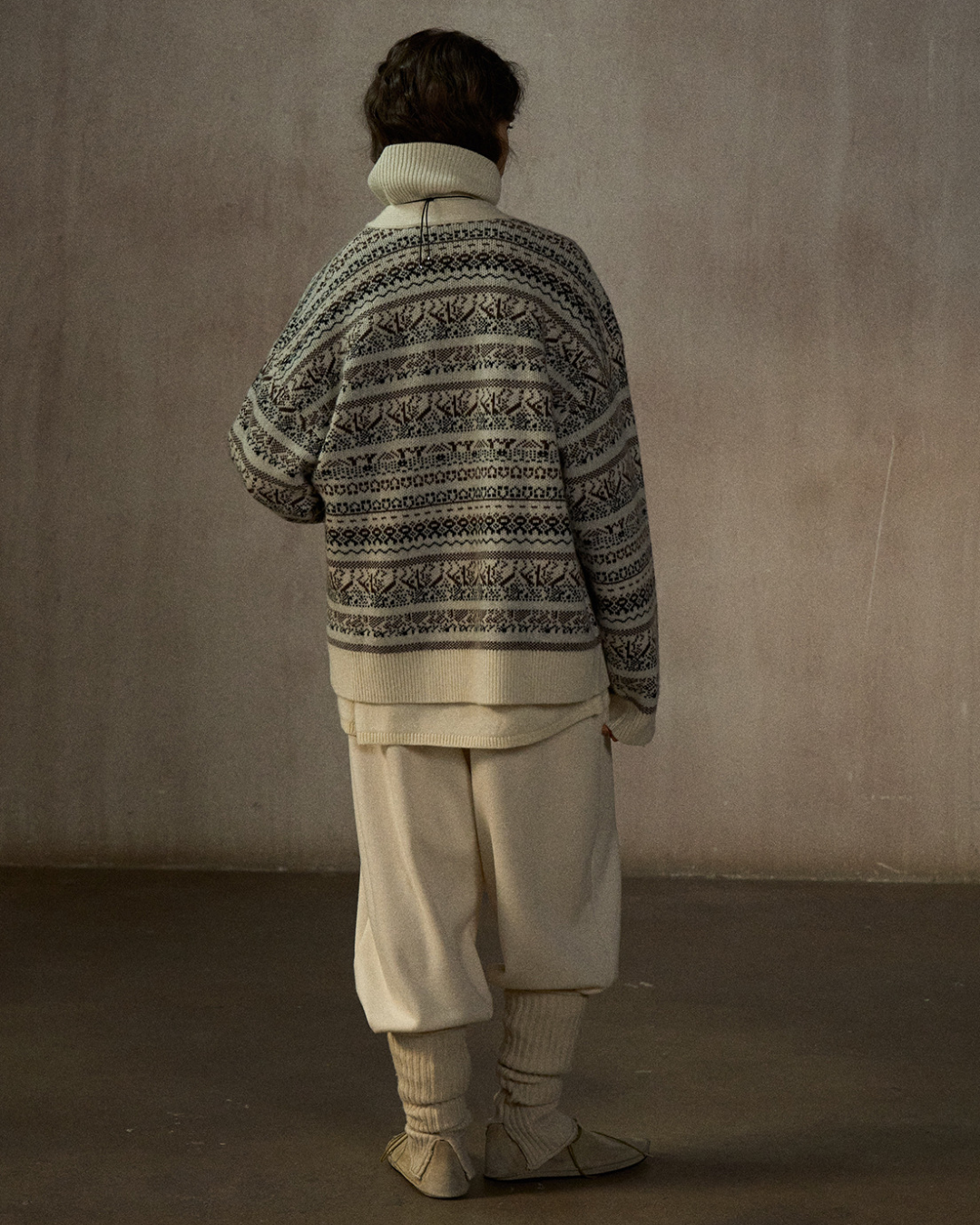 Vネックニットアイル柄カーディガン 10246