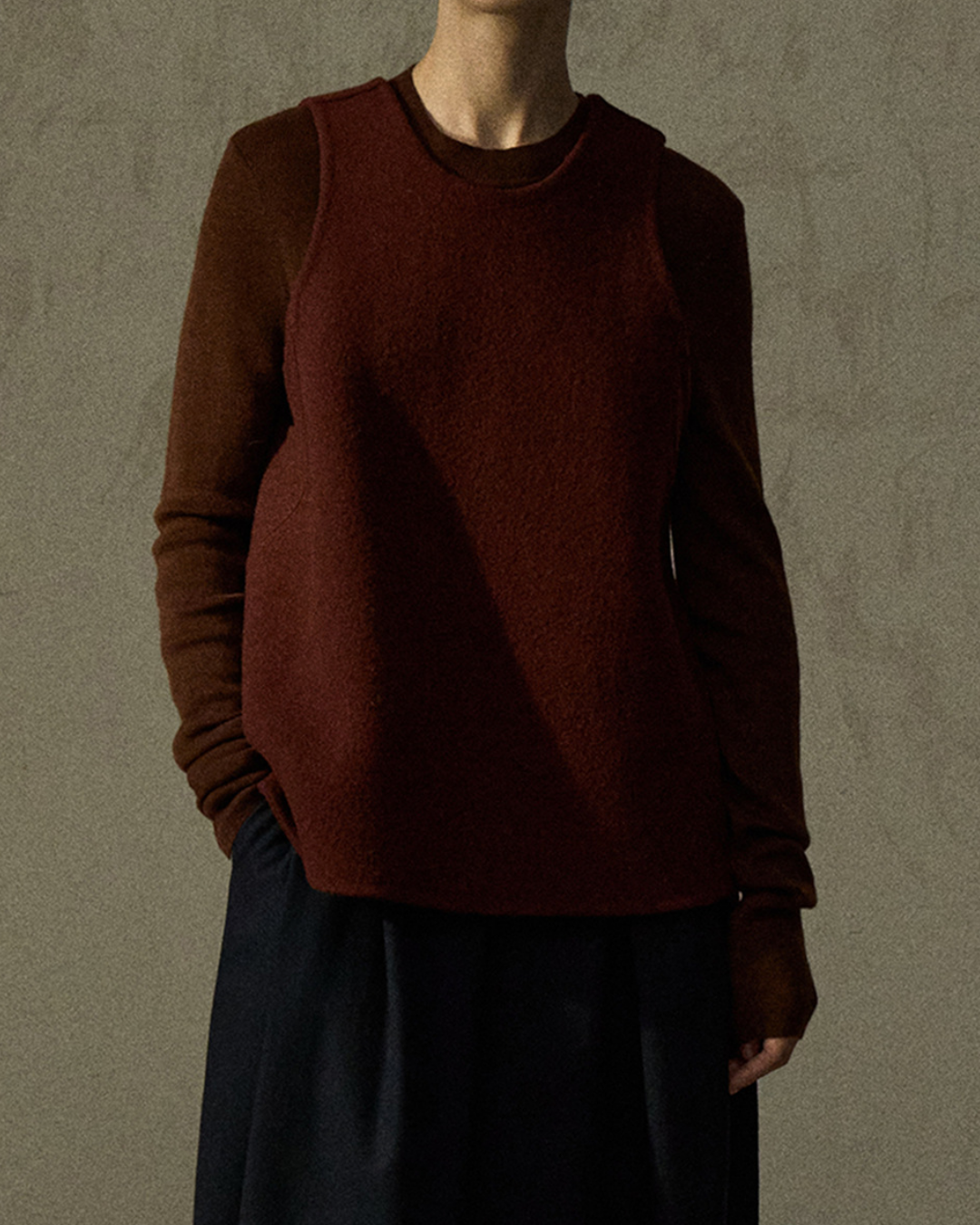 ラウンドネックニットフレアベスト 10286