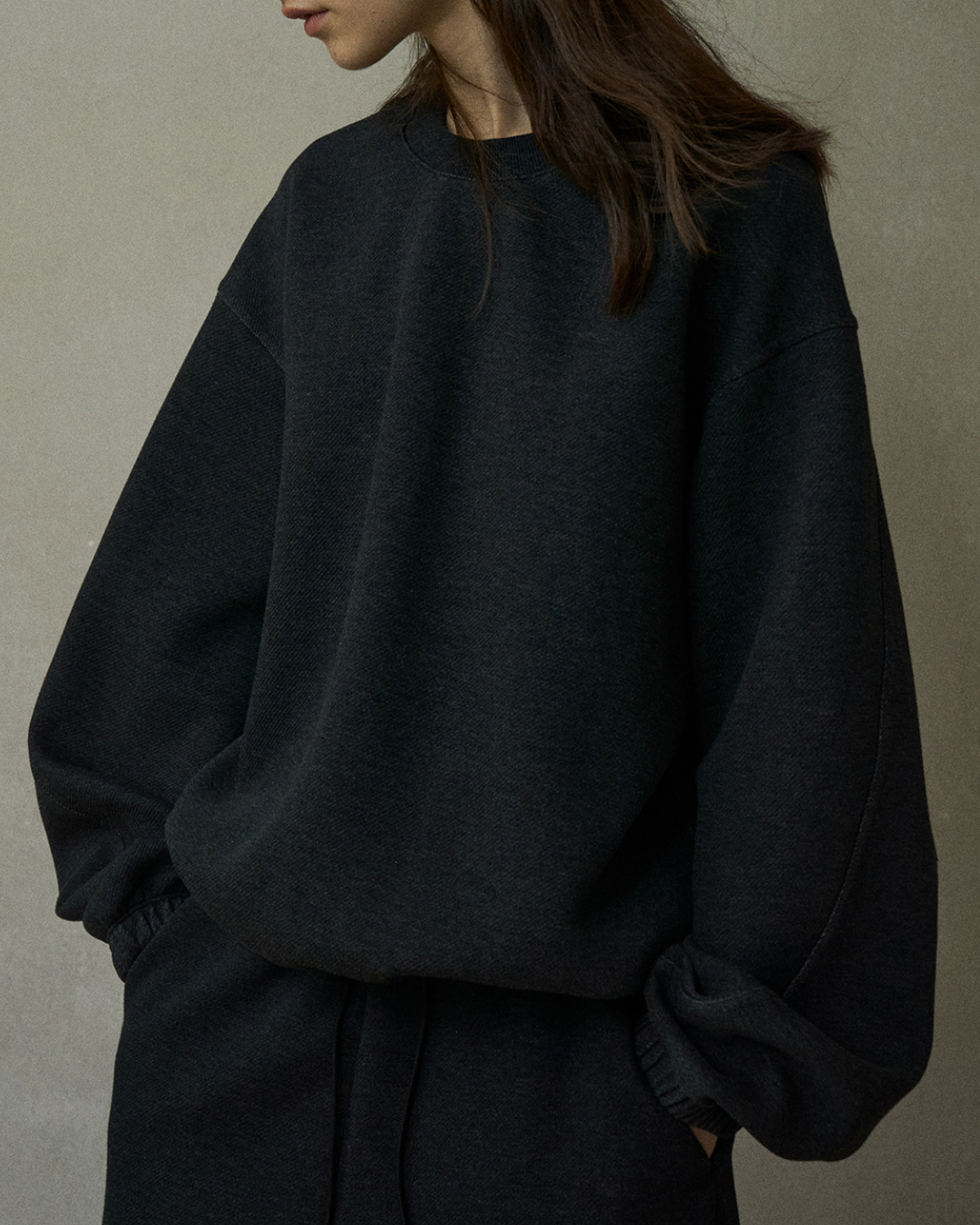 ラウンドネックドロップショルダースウェットプルオーバー 10223
