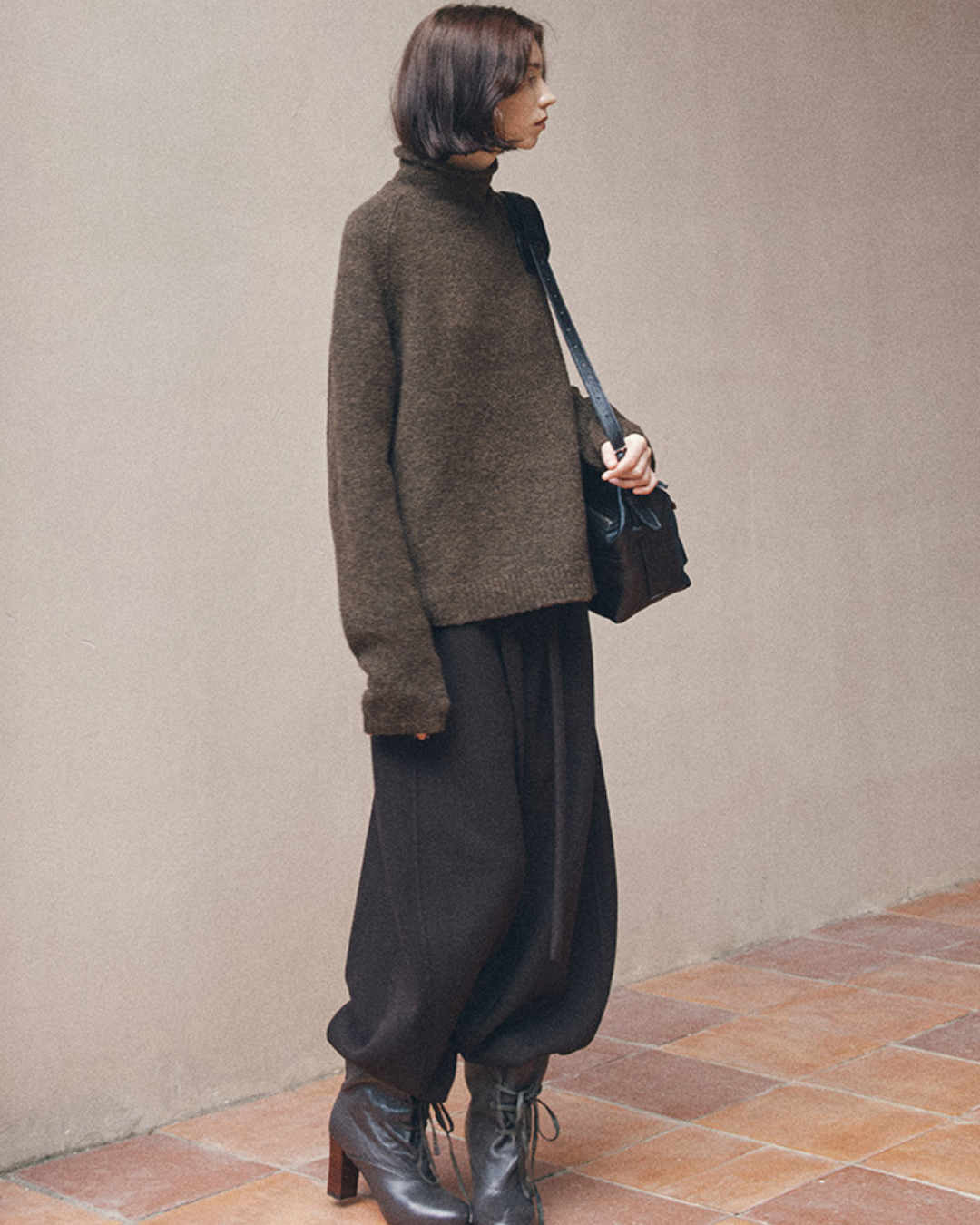 スリークハイネックトッププルオーバー 10377