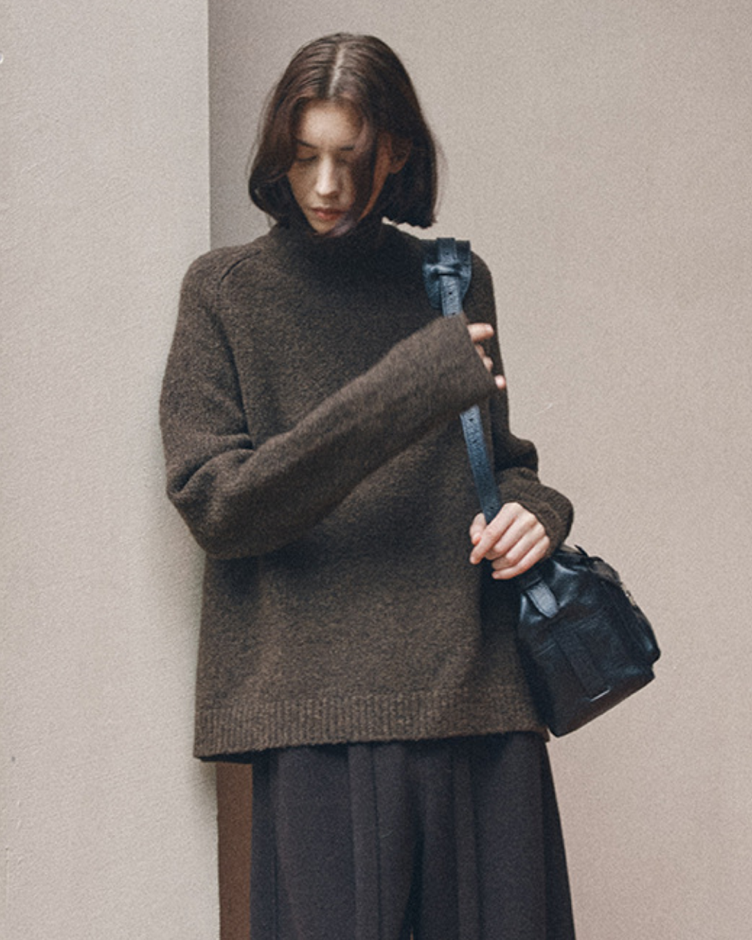 スリークハイネックトッププルオーバー 10377