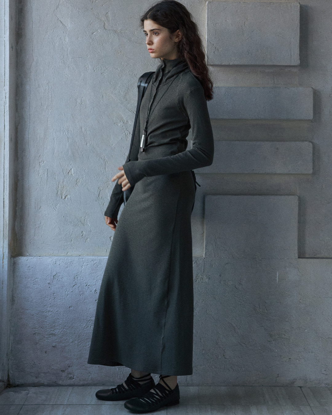 ヘンリーネックフーディーニットワンピース 10140