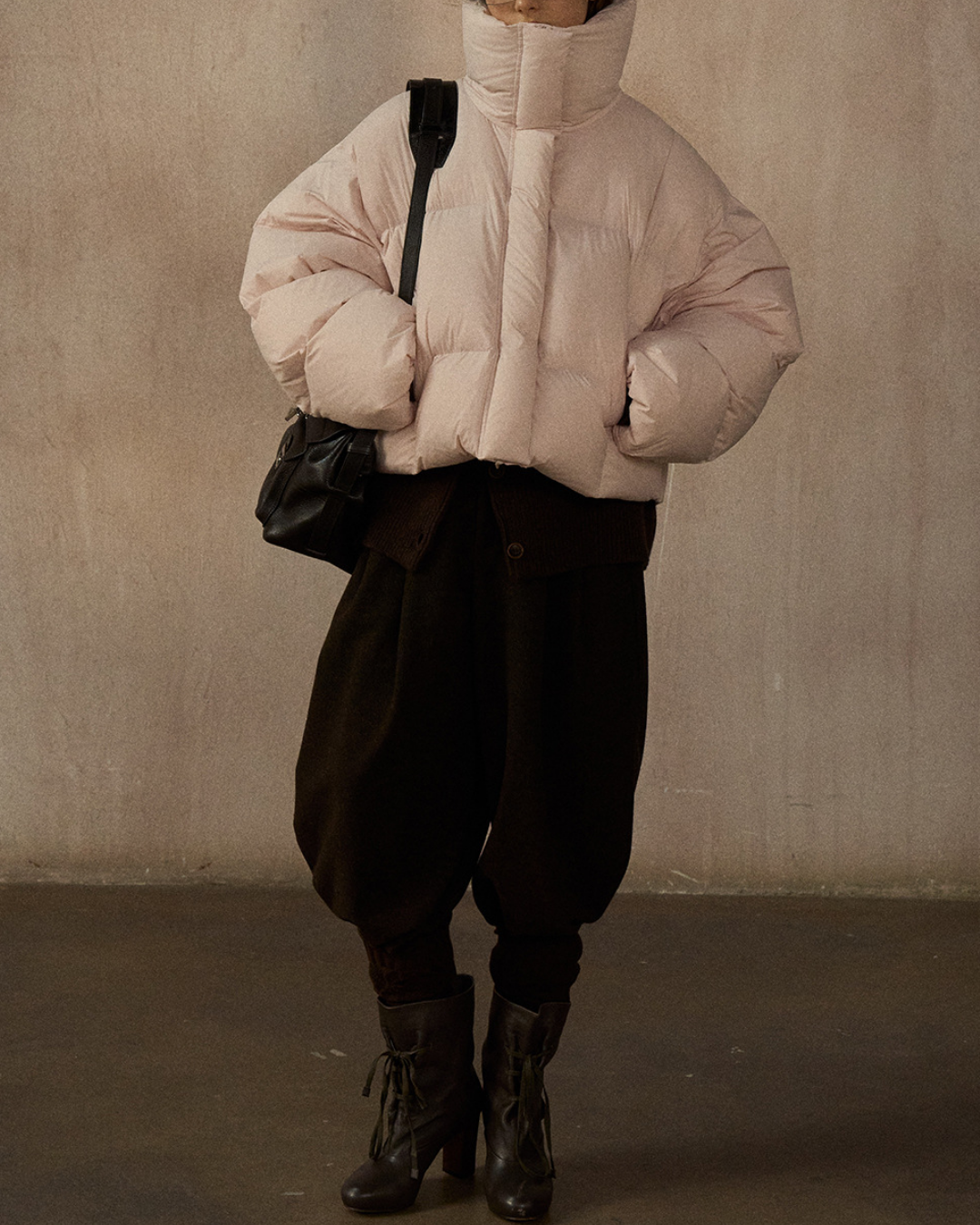 スタンドカラーショートダウンコート 10270